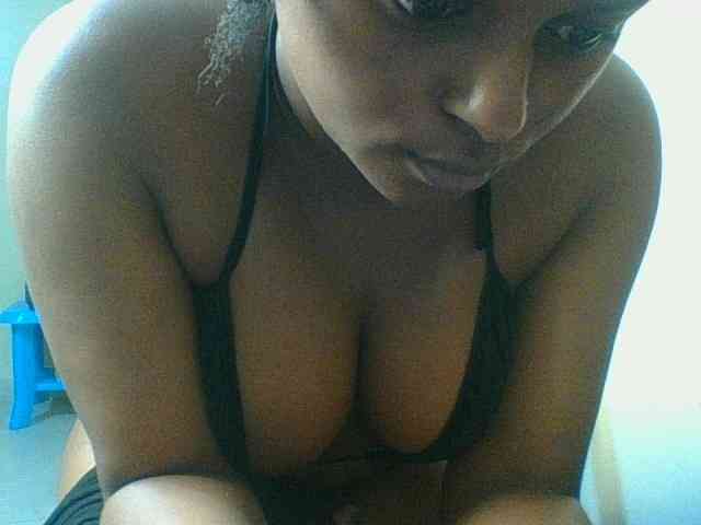 Kishylovee webcam