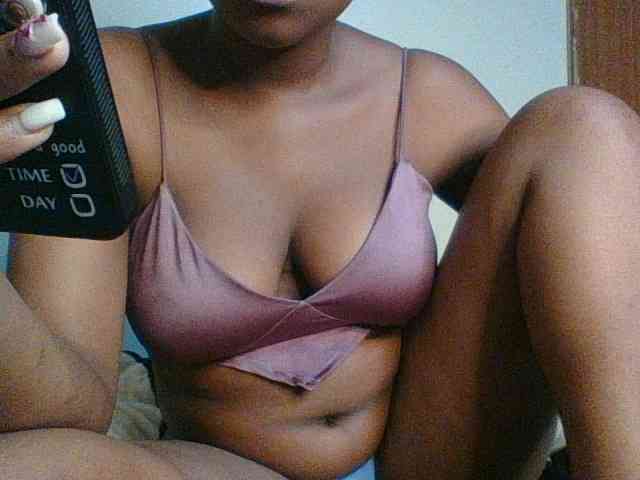 Kishylovee webcam