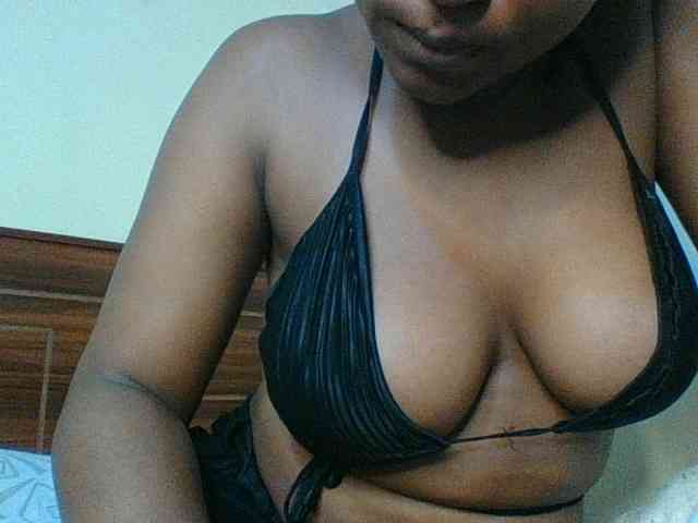 Kishylovee webcam