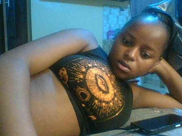 Kishylovee webcam