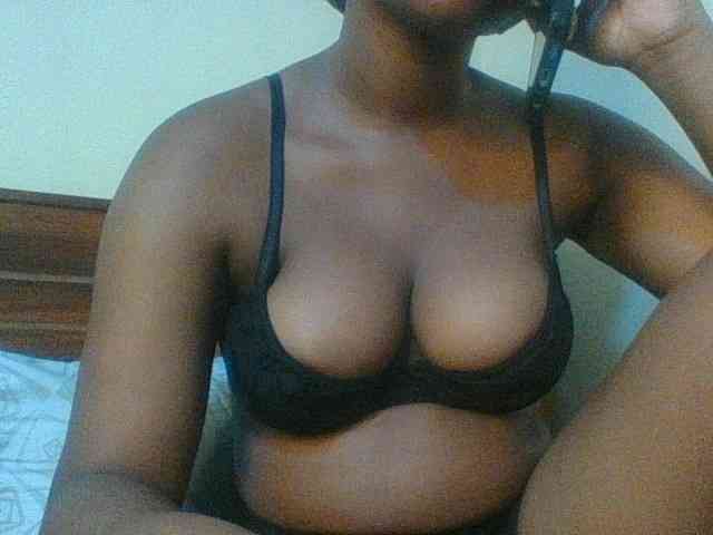 Kishylovee webcam