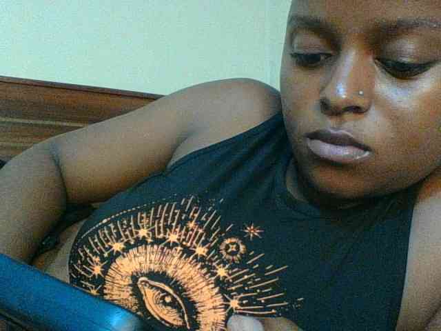 Kishylovee webcam