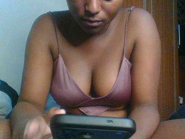 Kishylovee webcam