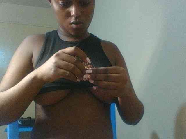Kishylovee webcam