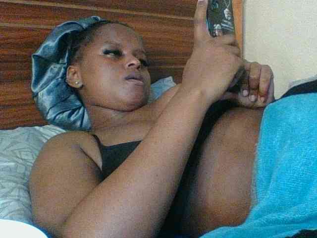 Kishylovee webcam