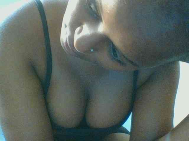 Kishylovee webcam