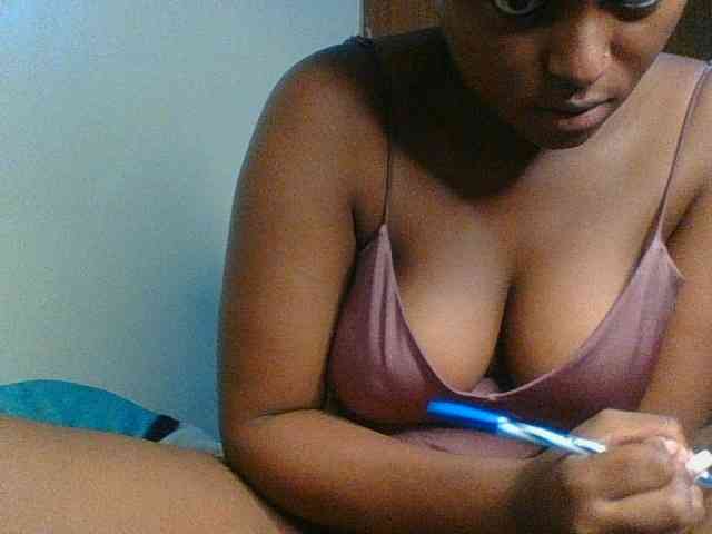 Kishylovee webcam