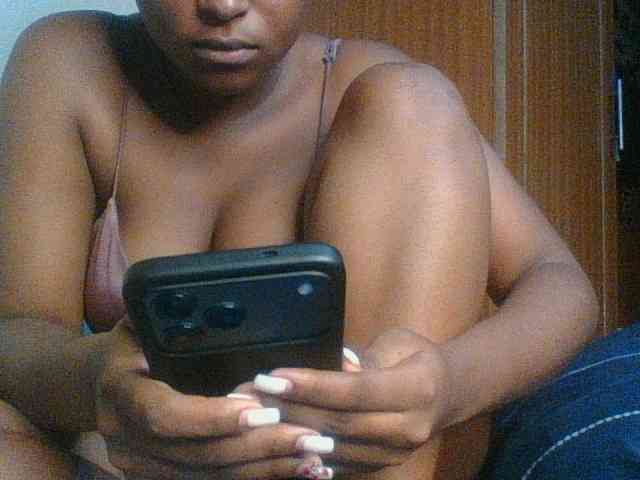 Kishylovee webcam
