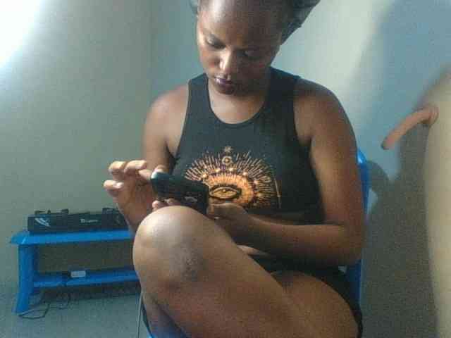 Kishylovee webcam