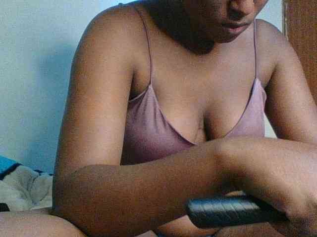 Kishylovee webcam