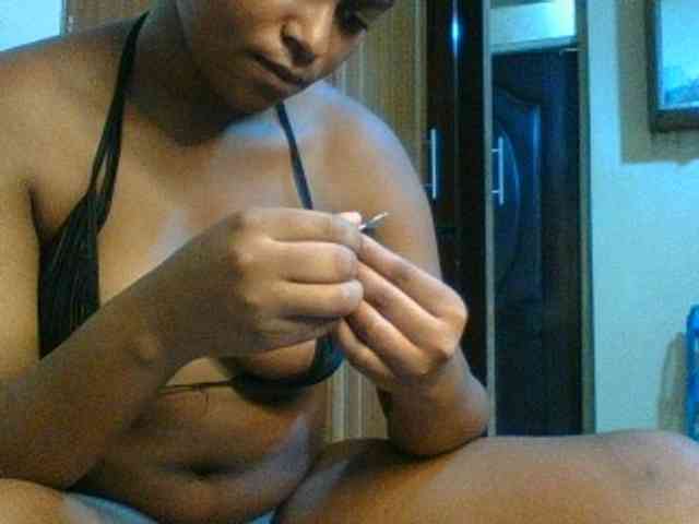 Kishylovee webcam
