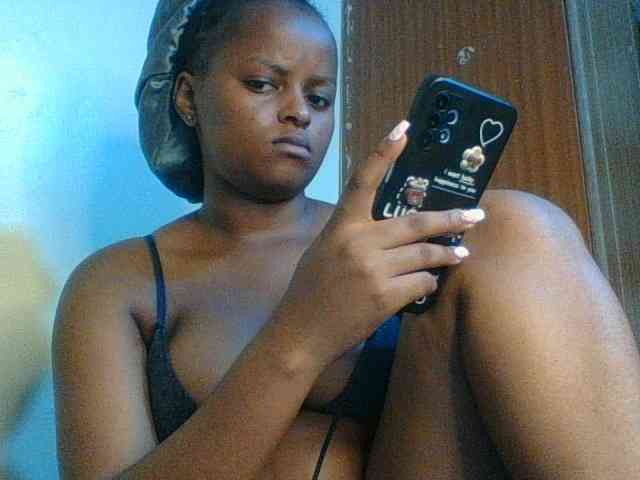 Kishylovee webcam