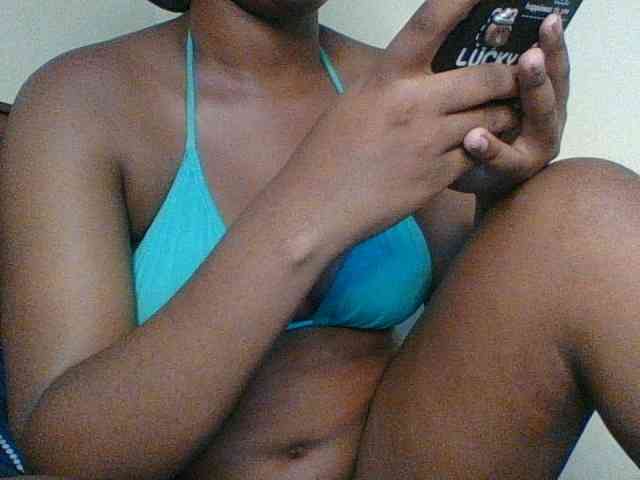 Kishylovee webcam