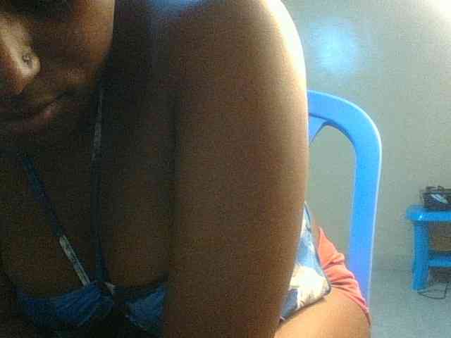 Kishylovee webcam