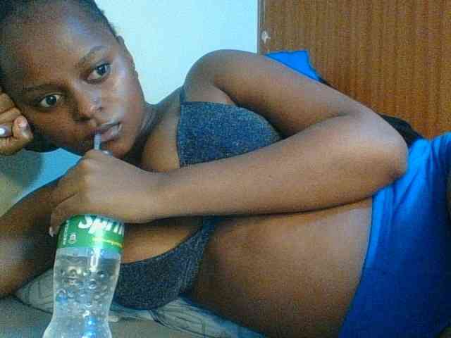 Kishylovee webcam