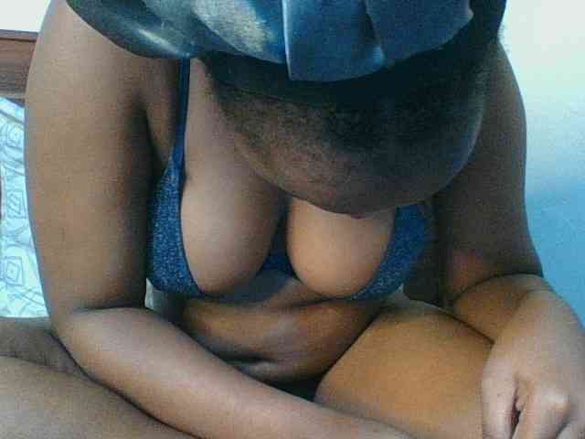 Kishylovee webcam
