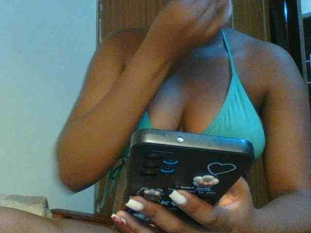 Kishylovee webcam