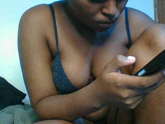 Kishylovee webcam