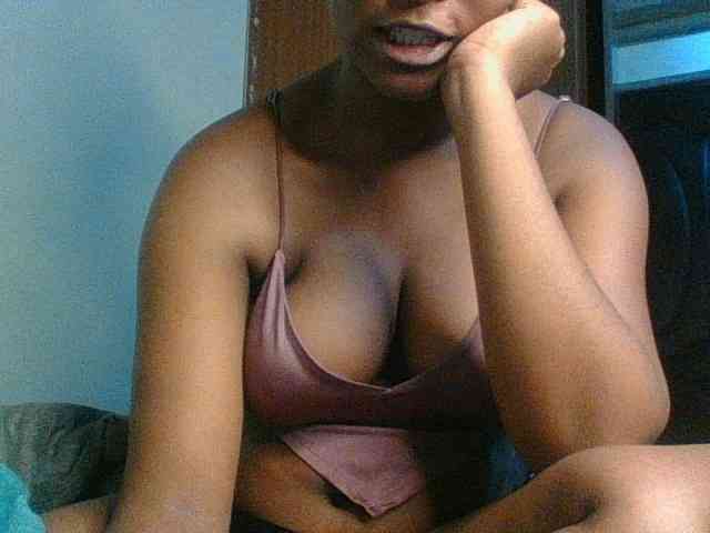Kishylovee webcam