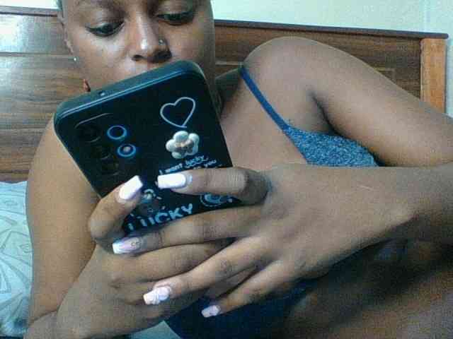 Kishylovee webcam