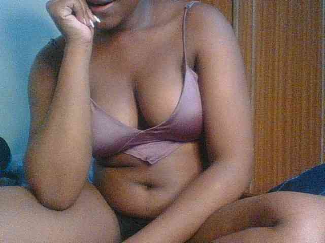 Kishylovee webcam