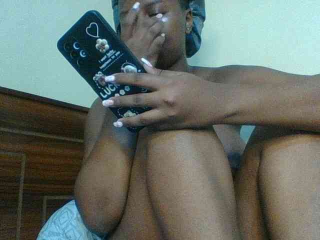 Kishylovee webcam