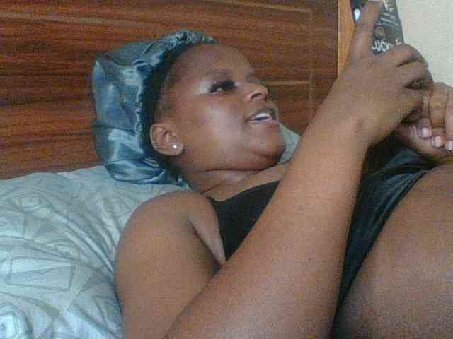 Kishylovee webcam