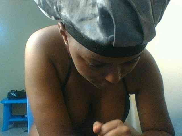 Kishylovee webcam