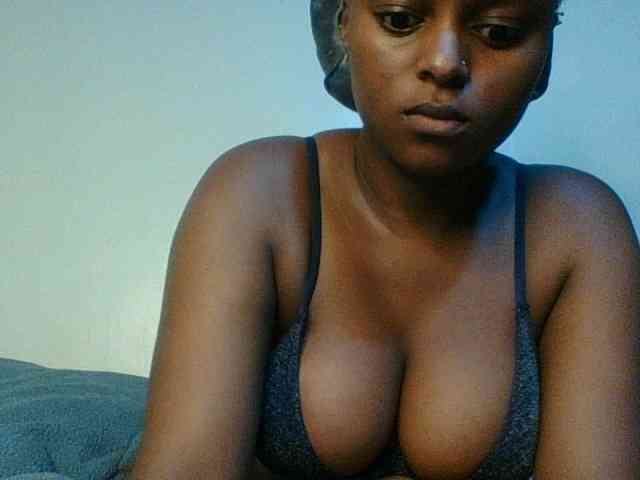 Kishylovee webcam