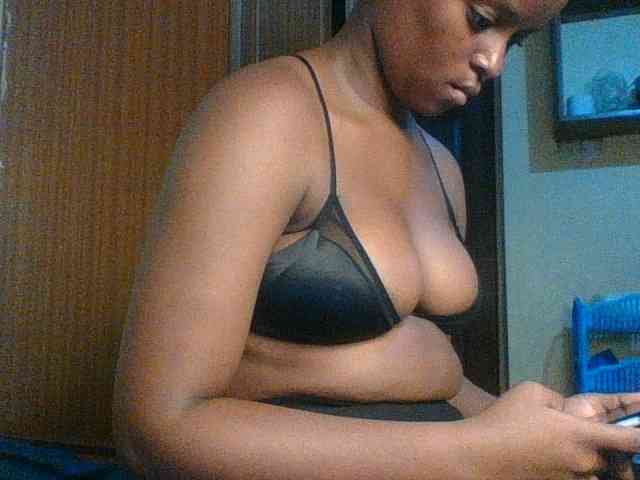Kishylovee webcam