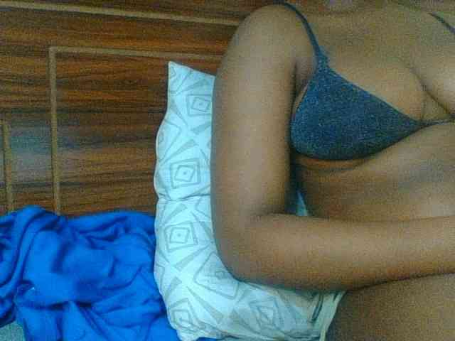 Kishylovee webcam