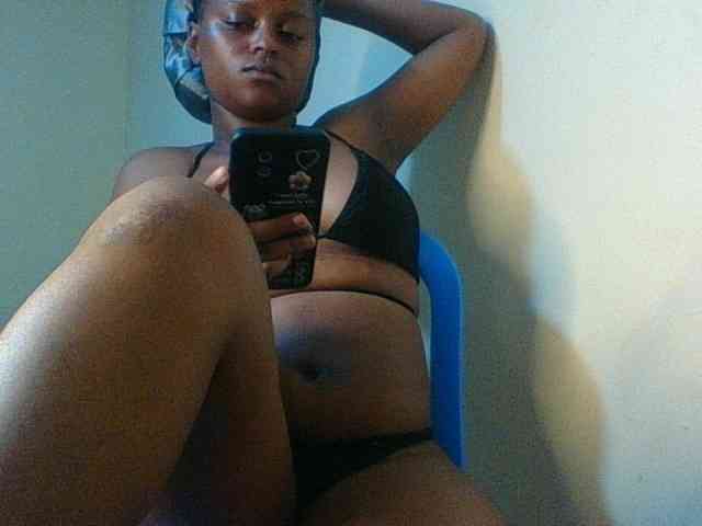 Kishylovee webcam