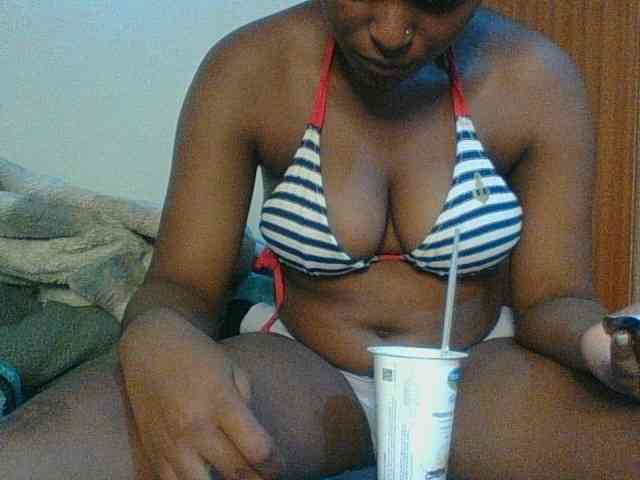 Kishylovee webcam