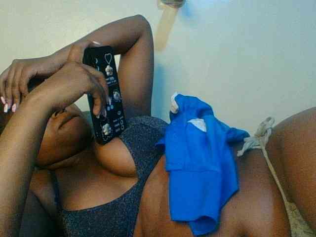 Kishylovee webcam