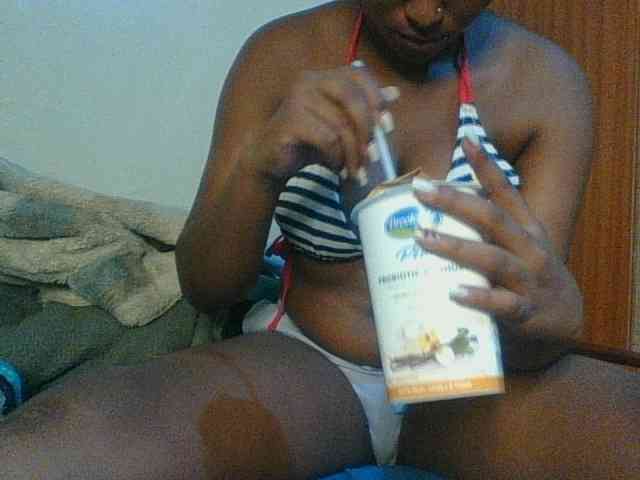 Kishylovee webcam
