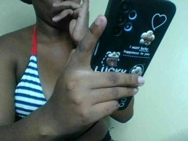 Kishylovee webcam
