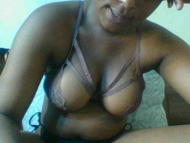 Kishylovee webcam
