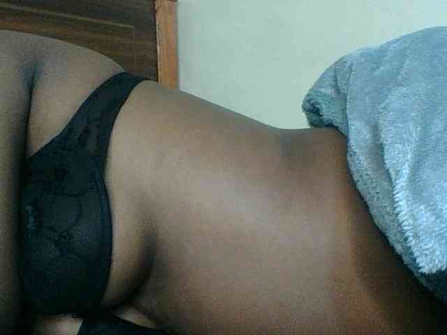 Kishylovee webcam
