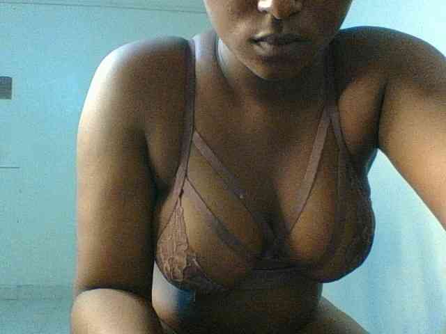 Kishylovee webcam