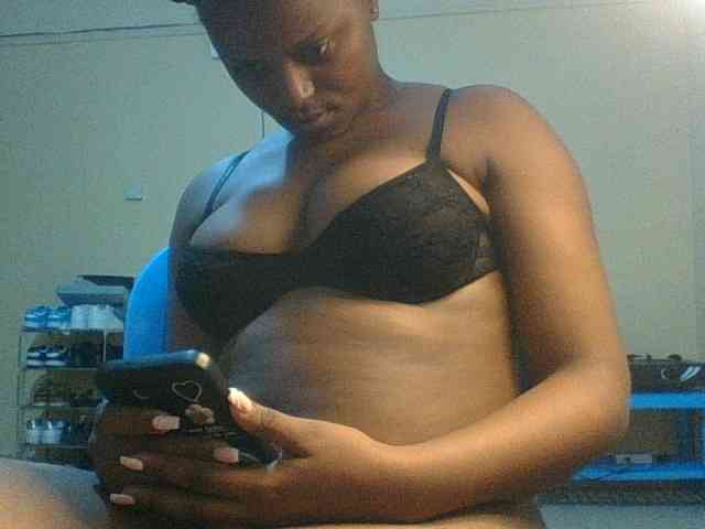Kishylovee webcam