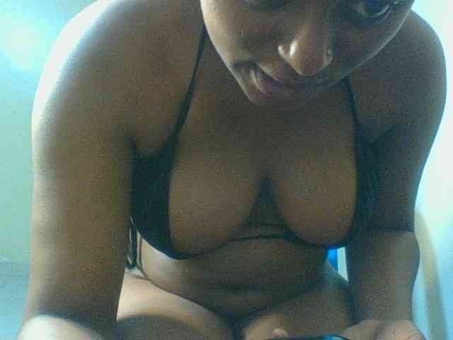 Kishylovee webcam