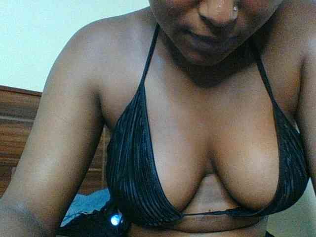 Kishylovee webcam