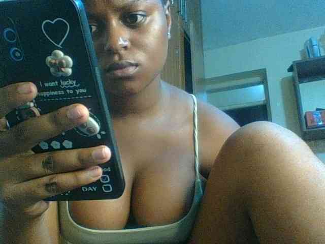 Kishylovee webcam