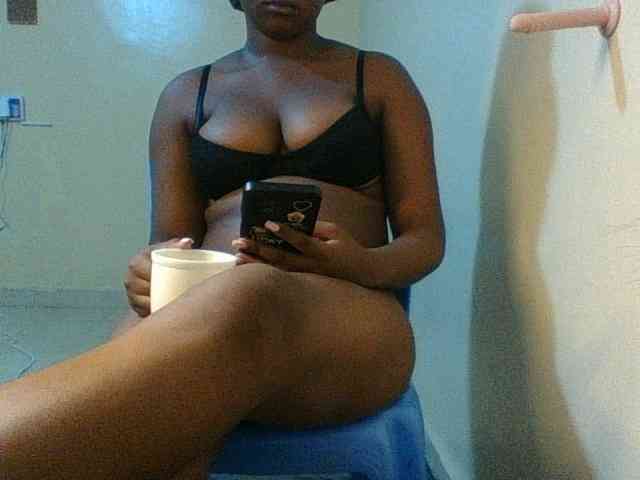Kishylovee webcam