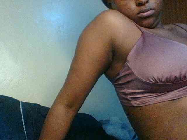 Kishylovee webcam