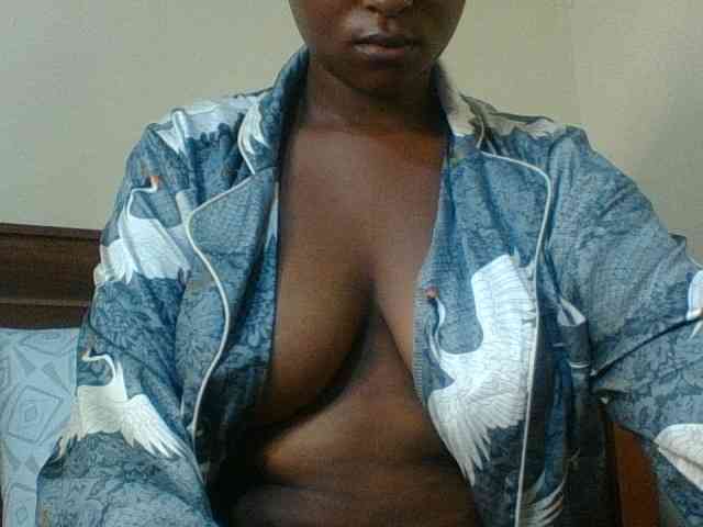Kishylovee webcam
