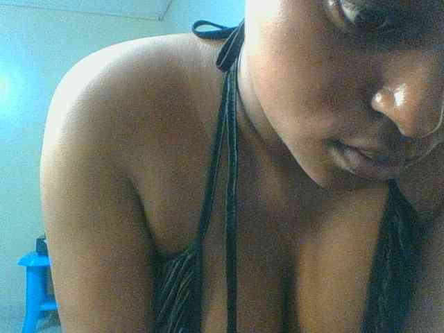 Kishylovee webcam