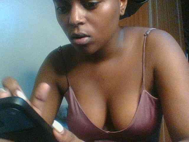 Kishylovee webcam