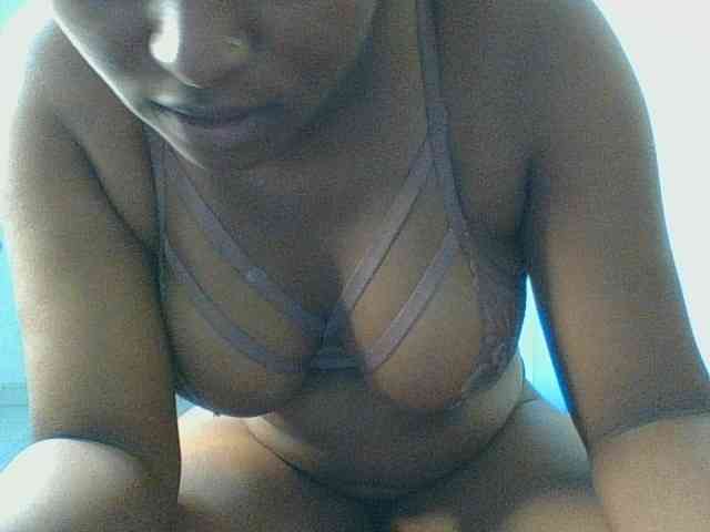 Kishylovee webcam