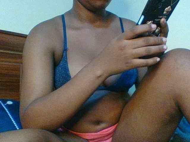 Kishylovee webcam